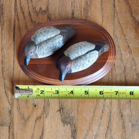 Vintage Hand Carved Small Wood Ducks on Base - Picture 5 of 6